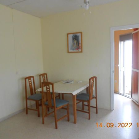 Apartment On The Sea Торевьиа Экстерьер фото
