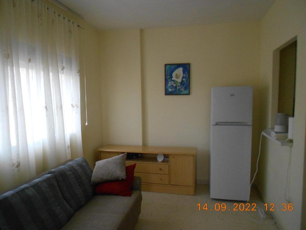 Apartment On The Sea Торевьиа Экстерьер фото